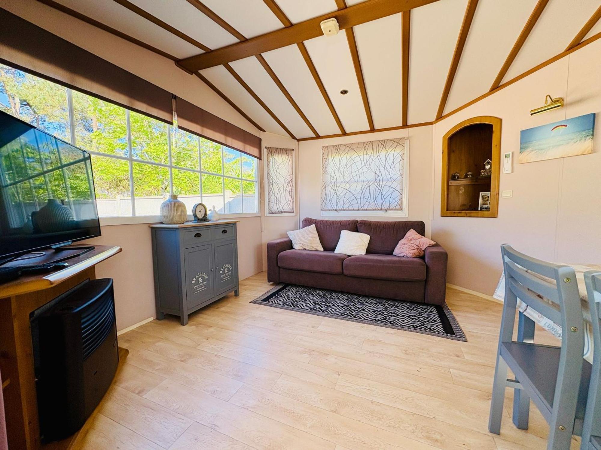 Mobil'Home Climatise Terrain Prive Proche Du Zoo De La Palmyre Les Mathes Exterior foto